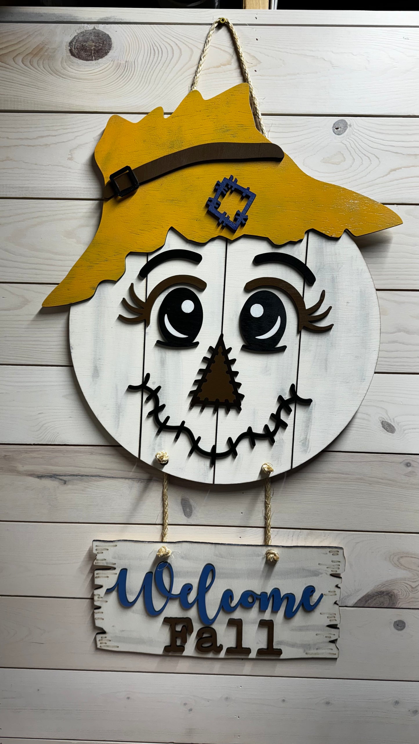 Welcome Fall - Scarecrow Sign